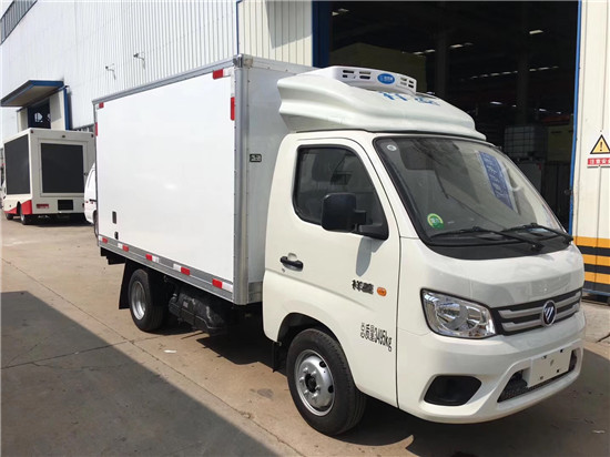 國(guó)六福田祥菱M1后雙輪冷藏車(chē)